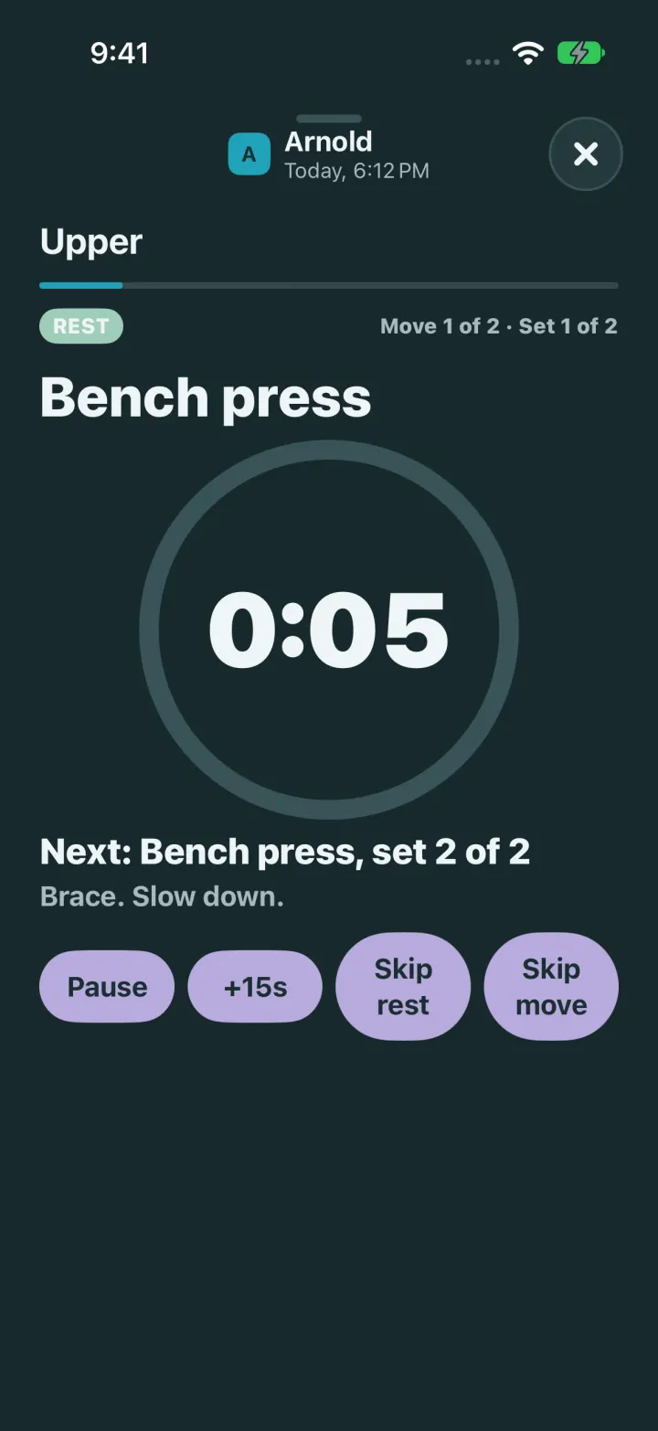 The rest countdown with the line Next: Bench press, set 2 of 2